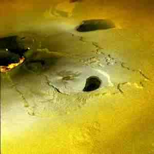 木星卫星木卫一上的火山爆发